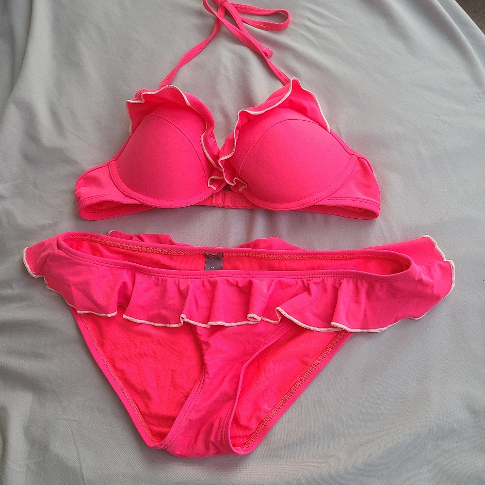 Aerie Hot Pink Ruffle Bra Sized Swim Bikini